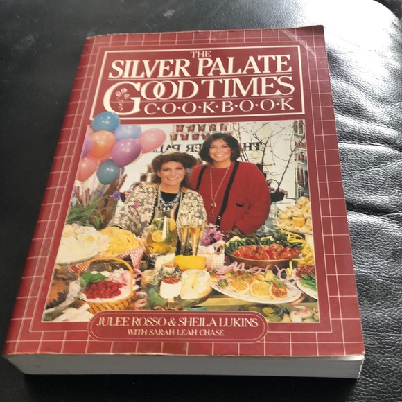 RECIPE BOOK - Picture 1 of 4